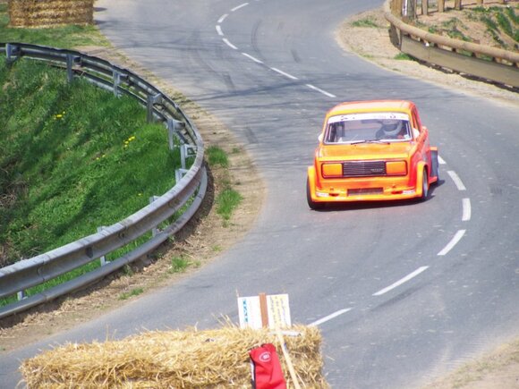 course de cote de bournezeau le 11 avril 2010 010